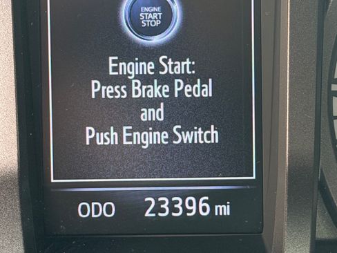 Used 2022 Toyota Tacoma TRD Off-Road w/ Technology Package image 14