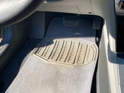 Used 2018 Hyundai Elantra SE image 9