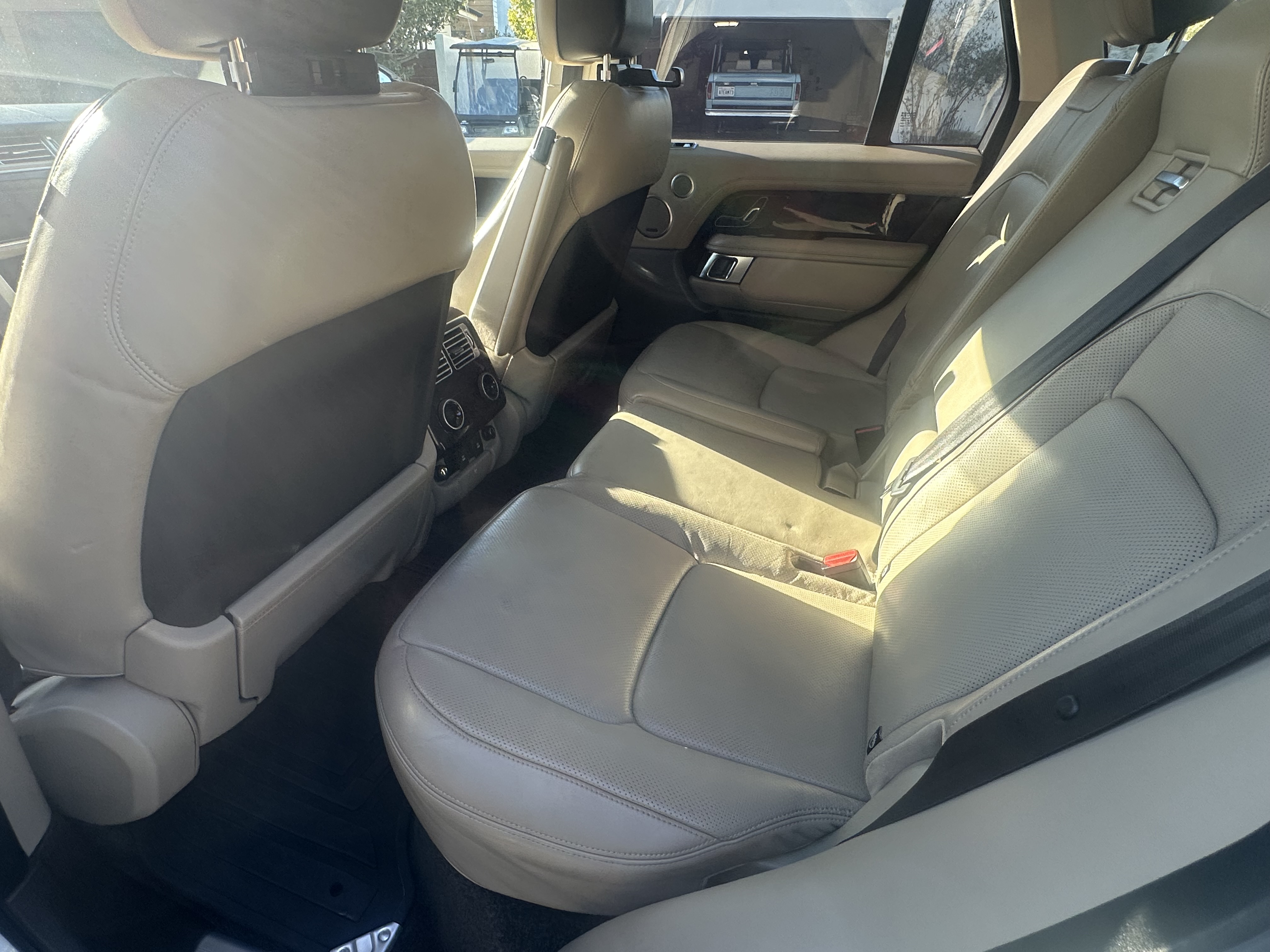Used 2018 Land Rover Range Rover HSE AWD/4WD image 13