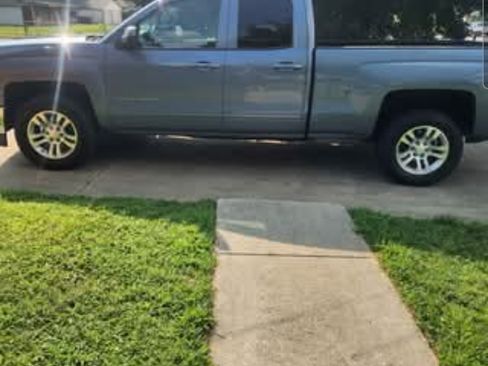 Used 2015 Chevrolet Silverado 1500 LT w/ All Star Edition AWD/4WD image 2