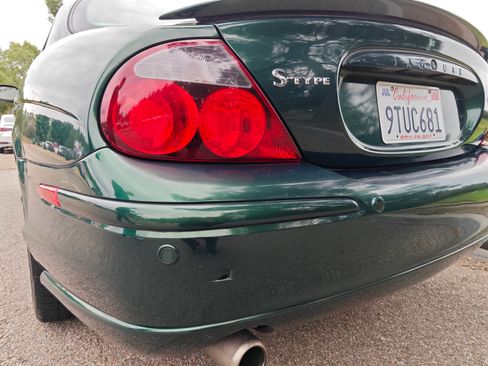 Used 2004 Jaguar S-TYPE R image 16