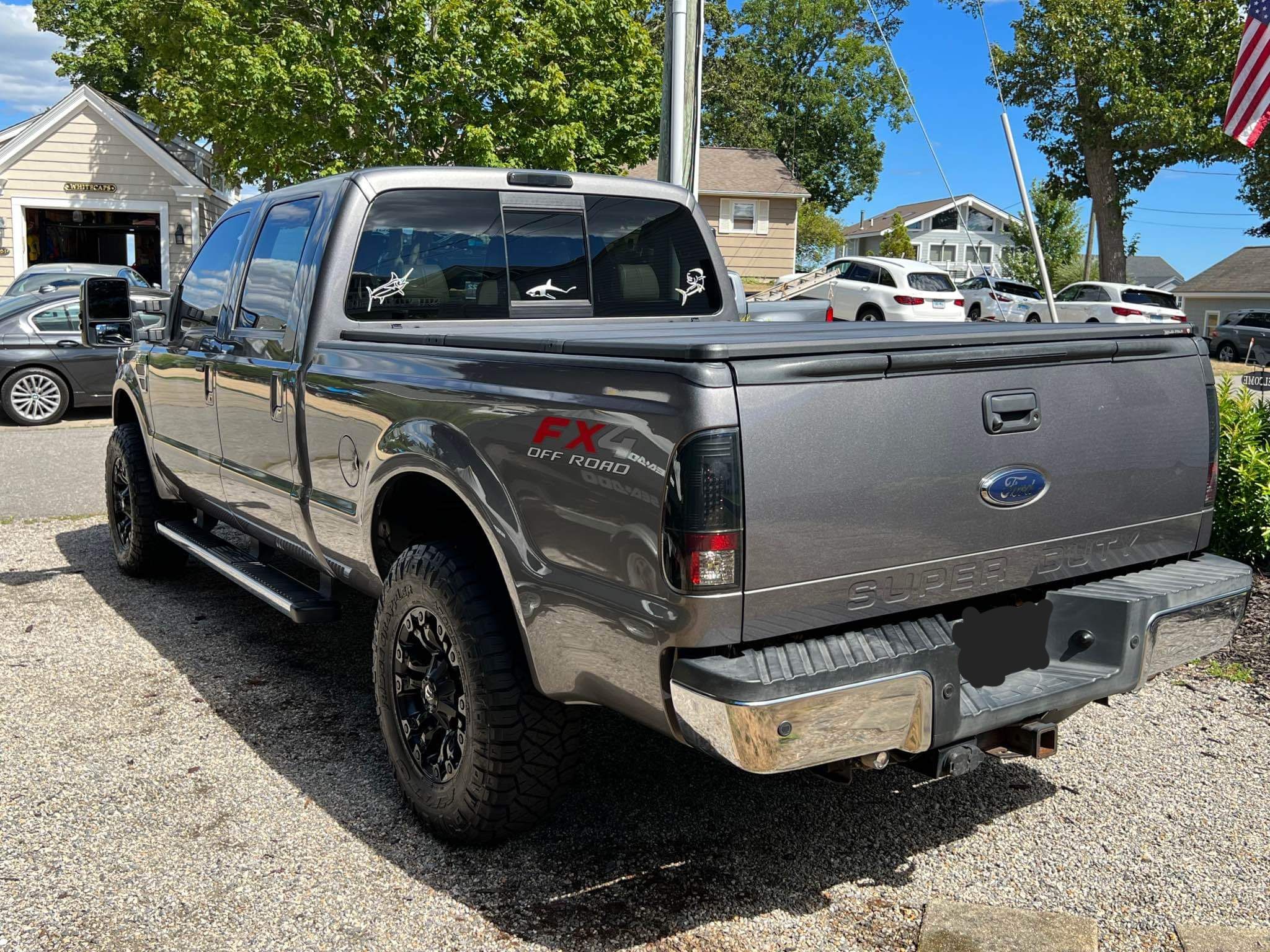 Used 2010 Ford F250 Lariat AWD/4WD image 6