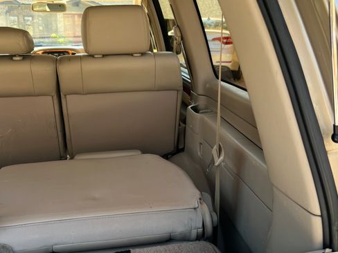 Used 2001 Lexus LX 470 4WD image 15