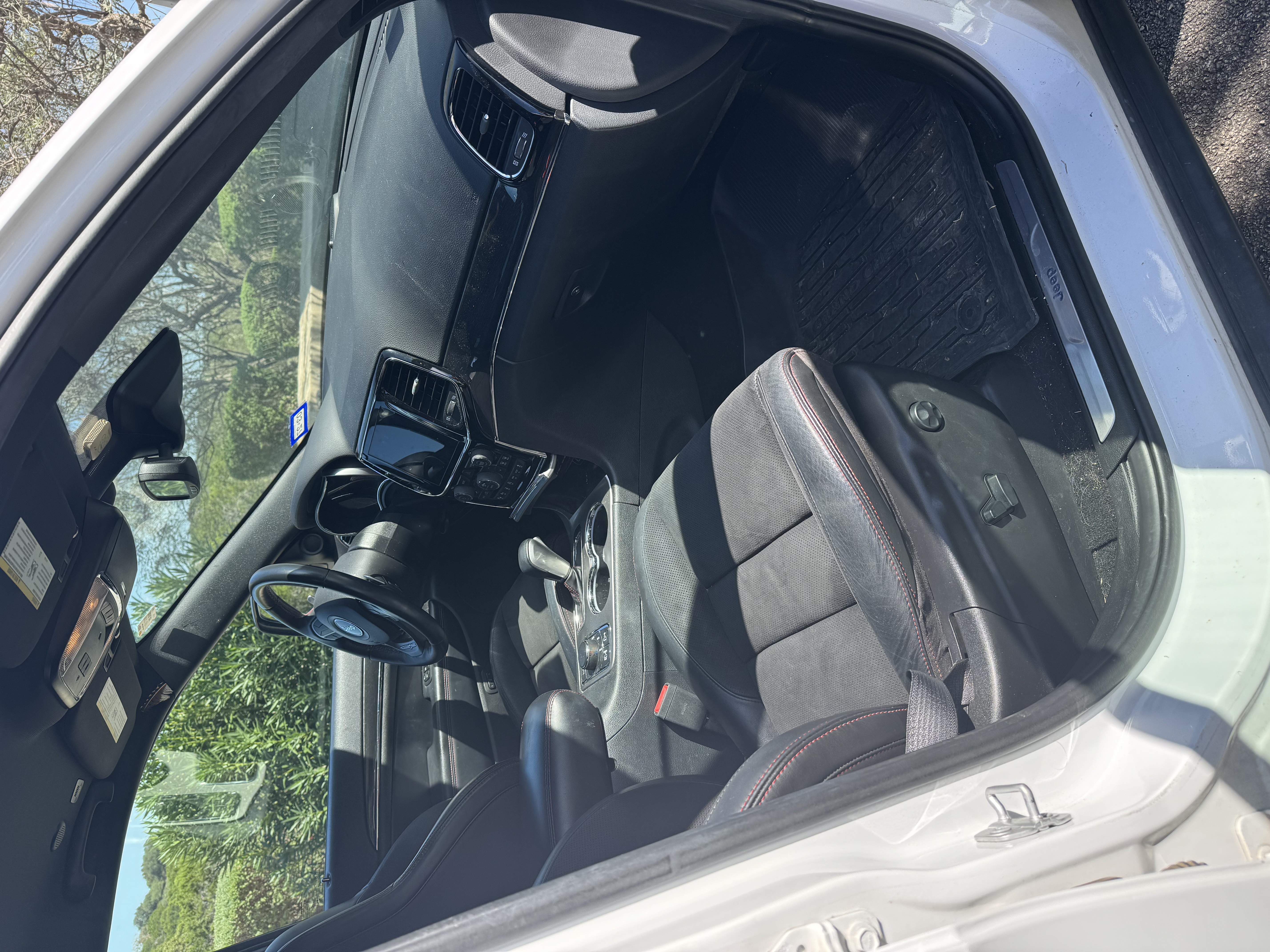 Used 2019 Jeep Grand Cherokee Trailhawk AWD/4WD image 13