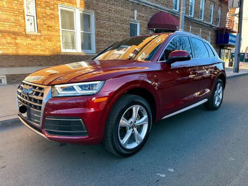 Used 2020 Audi Q5 2.0T Premium Plus w/ Premium Plus Package AWD/4WD image 6