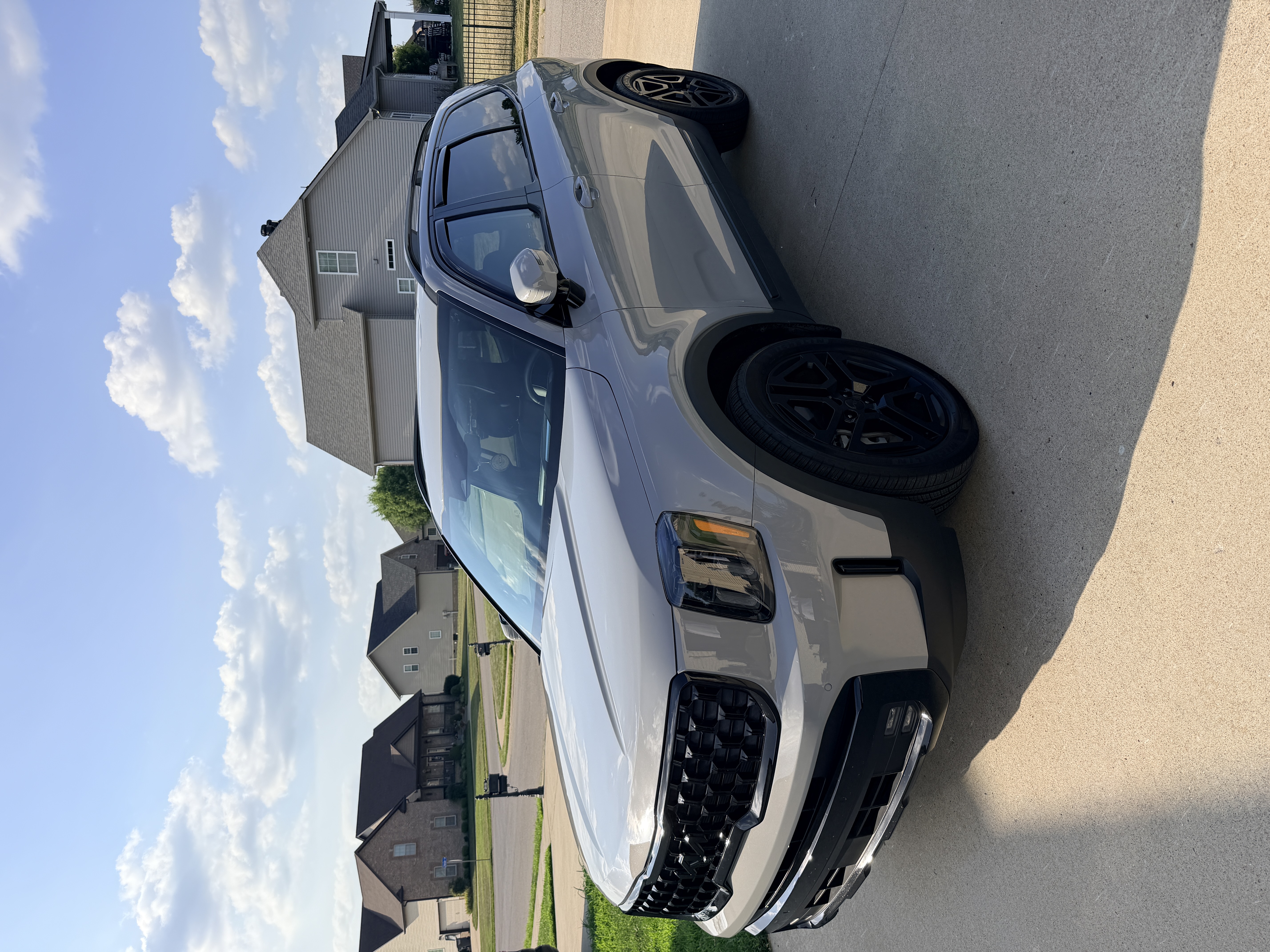 Used 2025 Kia Telluride SX Prestige X-Line AWD/4WD image 1