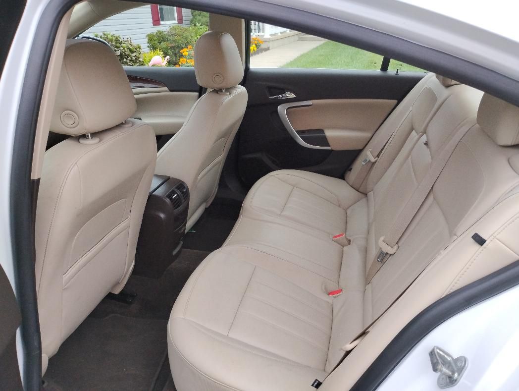 Used 2017 Buick Regal Premium w/ Driver Confidence Package #1 FWD image 8