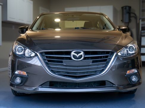 Used 2016 MAZDA MAZDA3 i Touring image 4