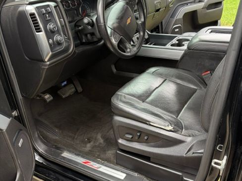 Used 2018 Chevrolet Silverado 1500 LTZ Z71 AWD/4WD image 10