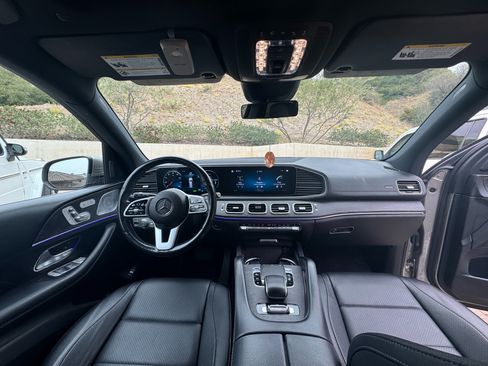 Used 2020 Mercedes-Benz GLS 450 4MATIC image 14