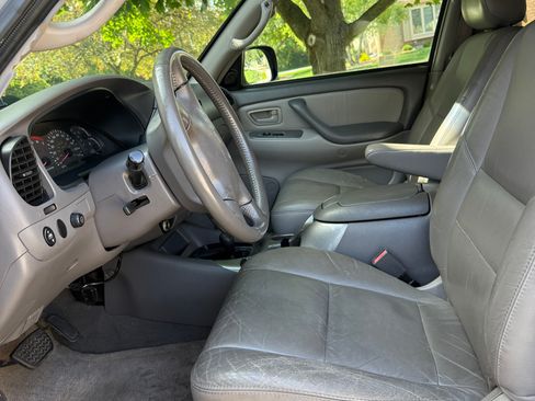 Used 2002 Toyota Sequoia Limited AWD/4WD image 13