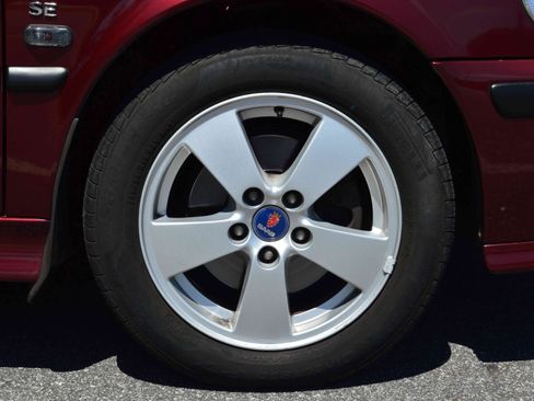 Used 2003 Saab 9-3 SE image 17