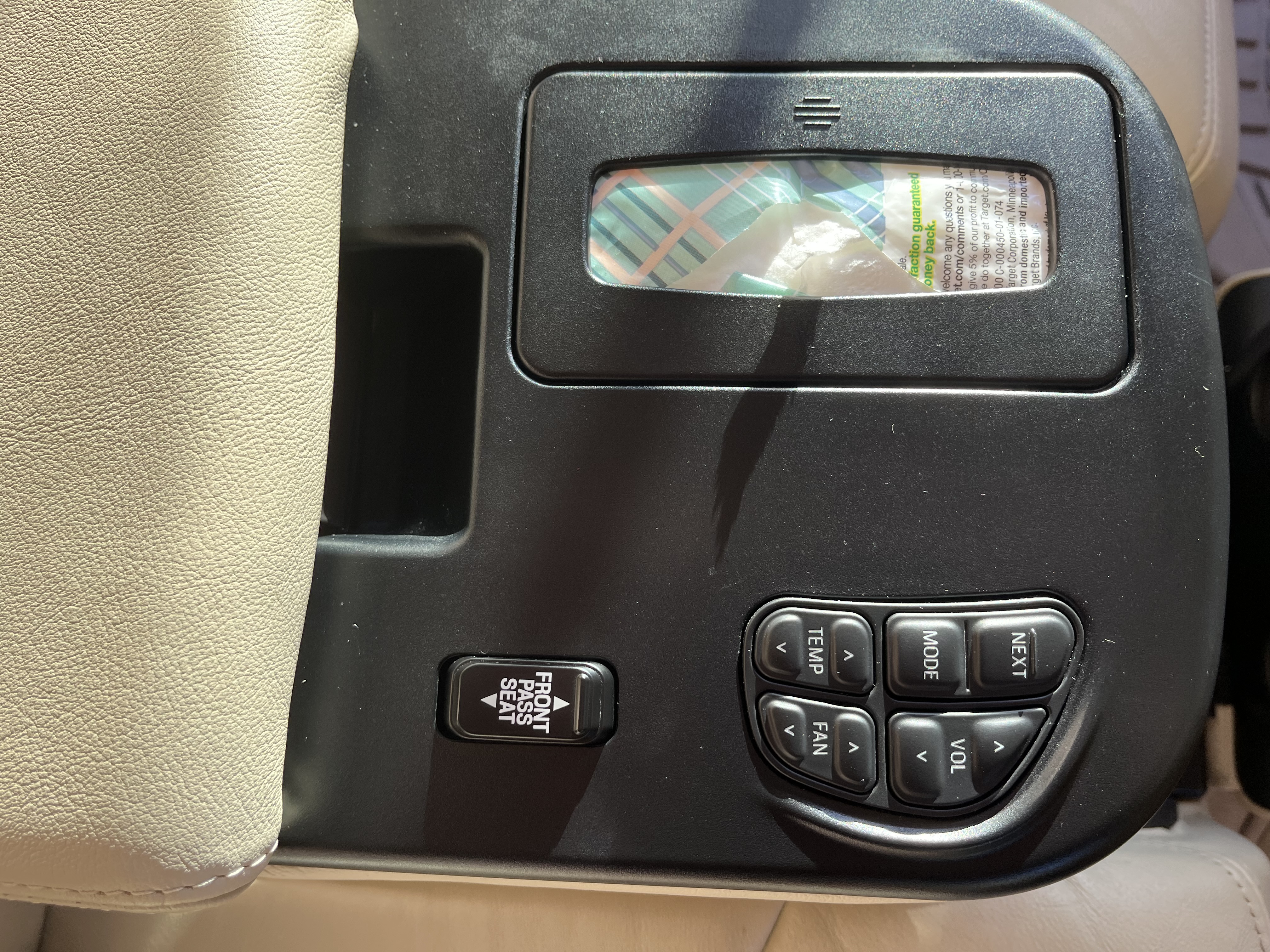 Used 2009 Lincoln Town Car Signature L RWD image 20
