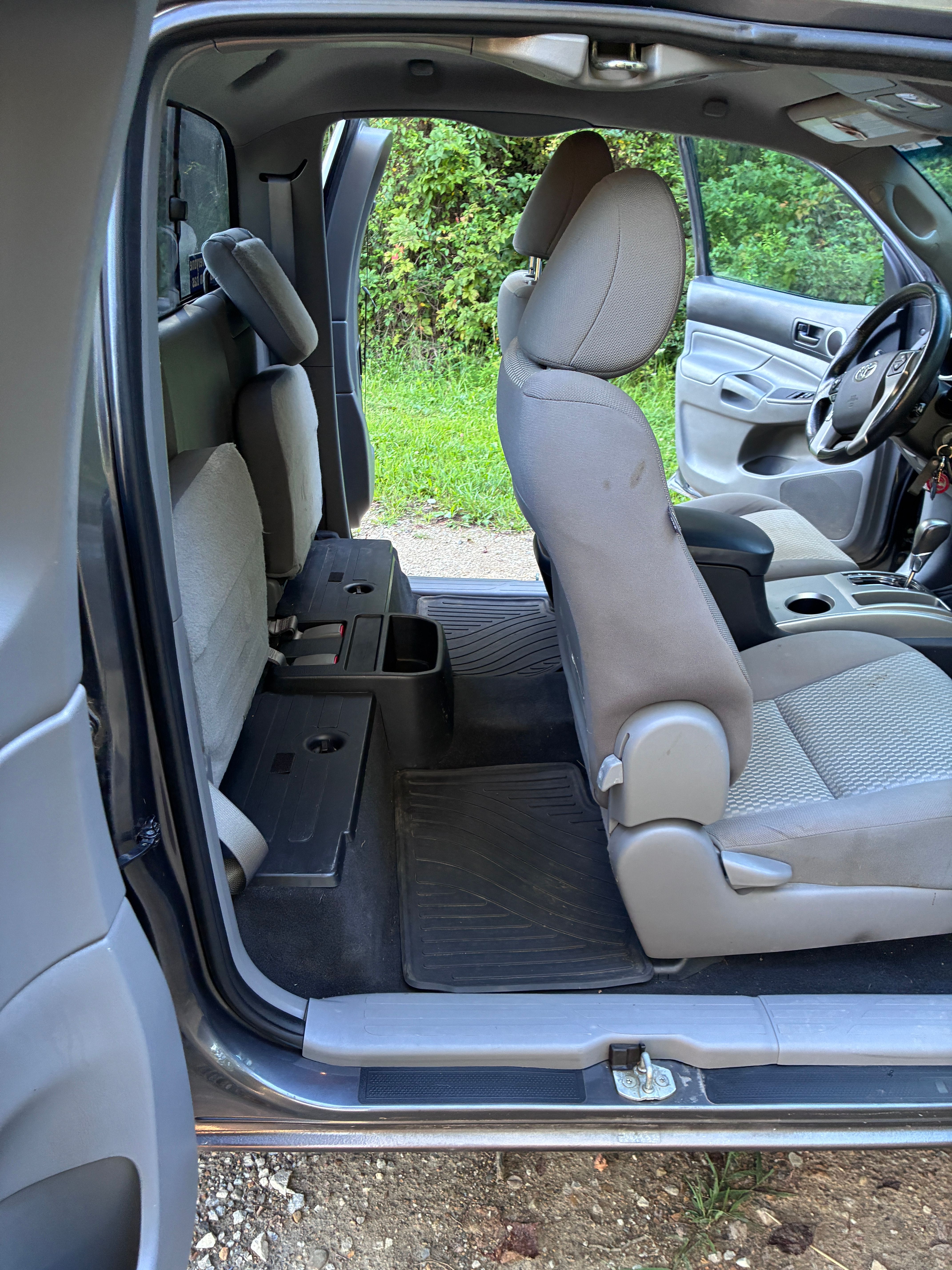 Used 2015 Toyota Tacoma 2WD Access Cab w/ SR5 Package image 12