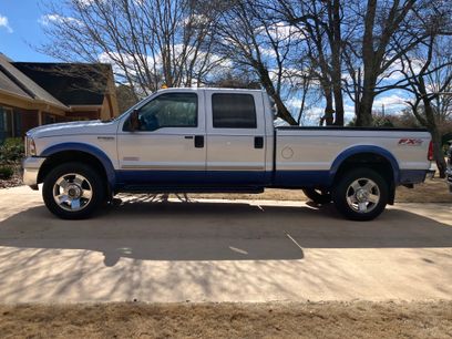 Used 2005 Ford F350 Lariat