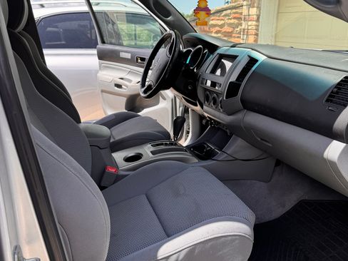 Used 2010 Toyota Tacoma 4x4 Double Cab image 14