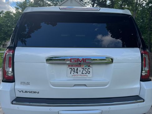Used 2020 GMC Yukon Denali w/ Denali Ultimate Package AWD/4WD image 6