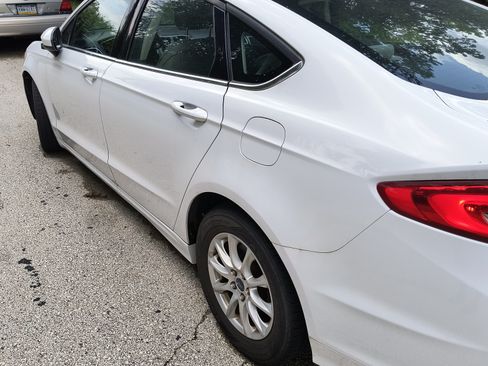 Used 2017 Ford Fusion S image 5