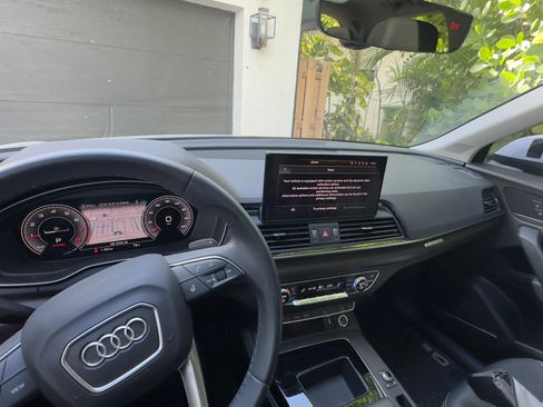 Used 2022 Audi Q5 2.0T Premium Plus w/ Premium Plus Package image 11