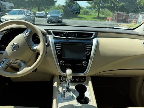 Used 2017 Nissan Murano Platinum w/ Platinum Technology Package AWD/4WD image 8