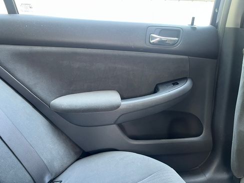 Used 2005 Honda Accord LX image 8