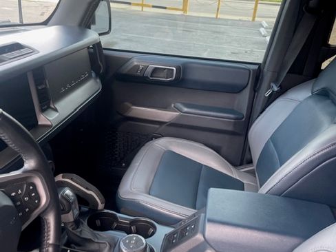 Used 2021 Ford Bronco Outer Banks AWD/4WD image 15