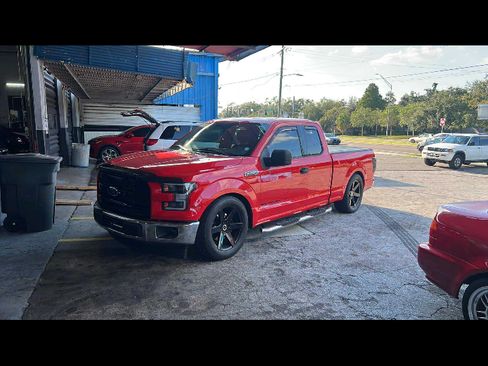 Used 2015 Ford F150 XLT w/ Trailer Tow Package image 14
