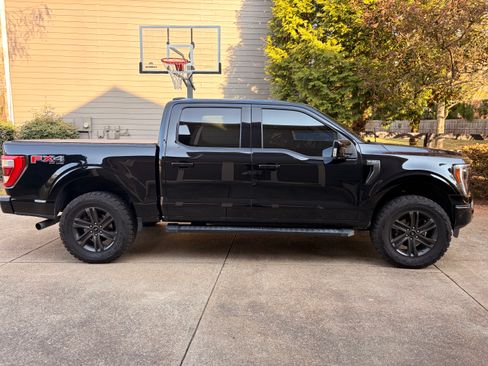 Used 2021 Ford F150 Lariat w/ Equipment Group 502A High AWD/4WD image 1