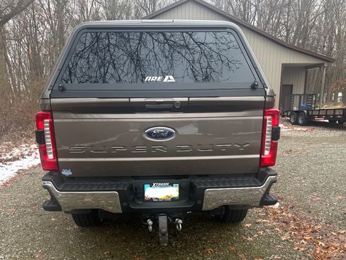 Used 2023 Ford F350 Lariat w/ Chrome Package image 8