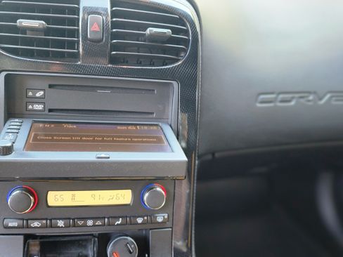 Used 2008 Chevrolet Corvette Coupe w/ Preferred Equipment Group image 21