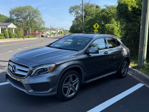Used 2015 Mercedes-Benz GLA 250 image 1