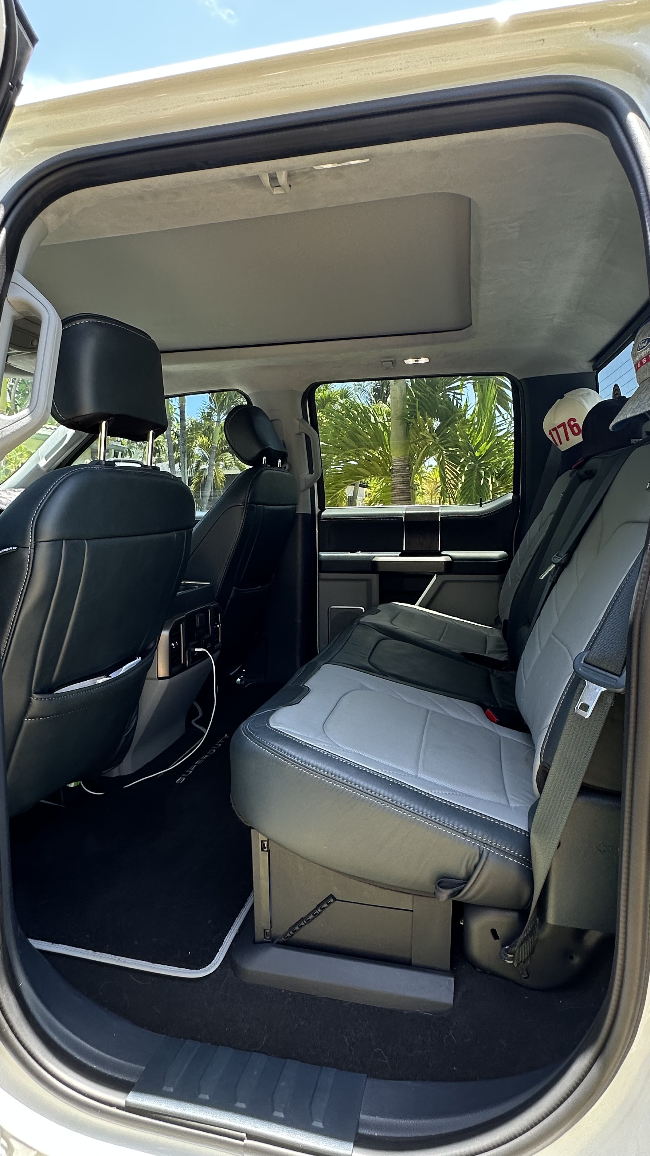 Used 2022 Ford F350 Limited AWD/4WD image 11