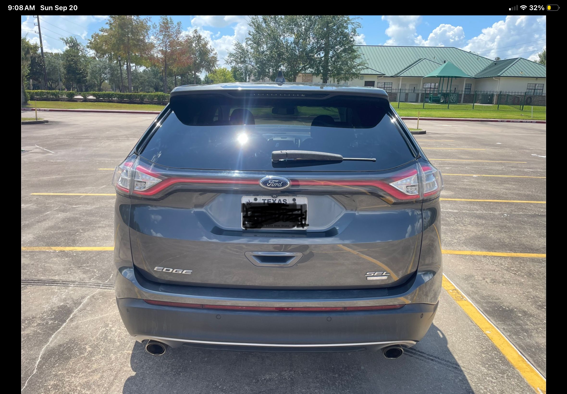 Used 2018 Ford Edge SEL w/ Ford Safe & Smart Package FWD image 6