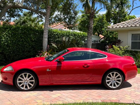 Used 2008 Jaguar XK Coupe image 2