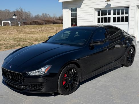 Used 2019 Maserati Ghibli S Q4 image 2