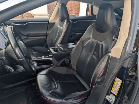 Used 2013 Tesla Model S Performance image 11