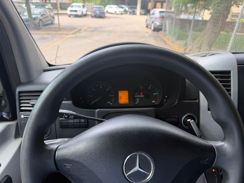 Used 2017 Mercedes-Benz Sprinter 3500 image 13