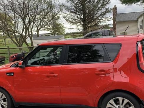 Used 2014 Kia Soul + w/ Primo Package image 1