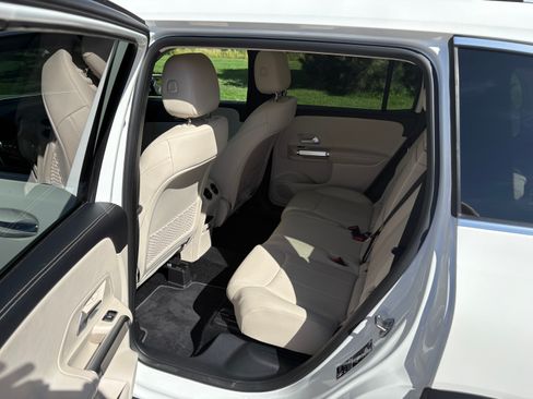 Used 2022 Mercedes-Benz GLB 250 4MATIC image 13