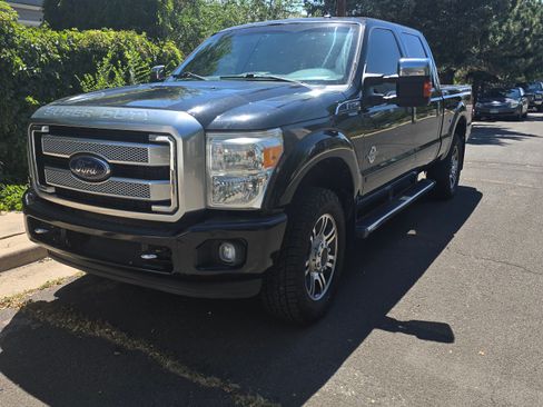 Used 2016 Ford F250 Platinum w/ FX4 Off-Road Package AWD/4WD image 2