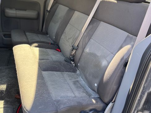 Used 2005 Ford F150 XLT image 14