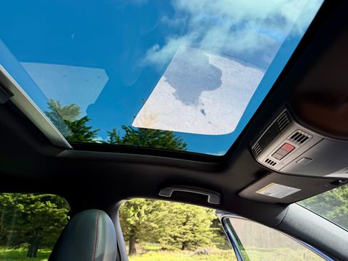 Used 2019 Volkswagen GTI SE image 10