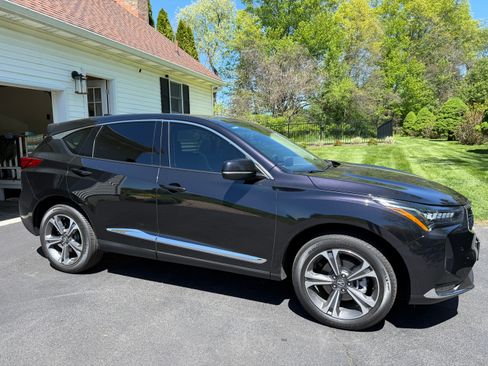 Used 2023 Acura RDX AWD w/ Advance Package image 4
