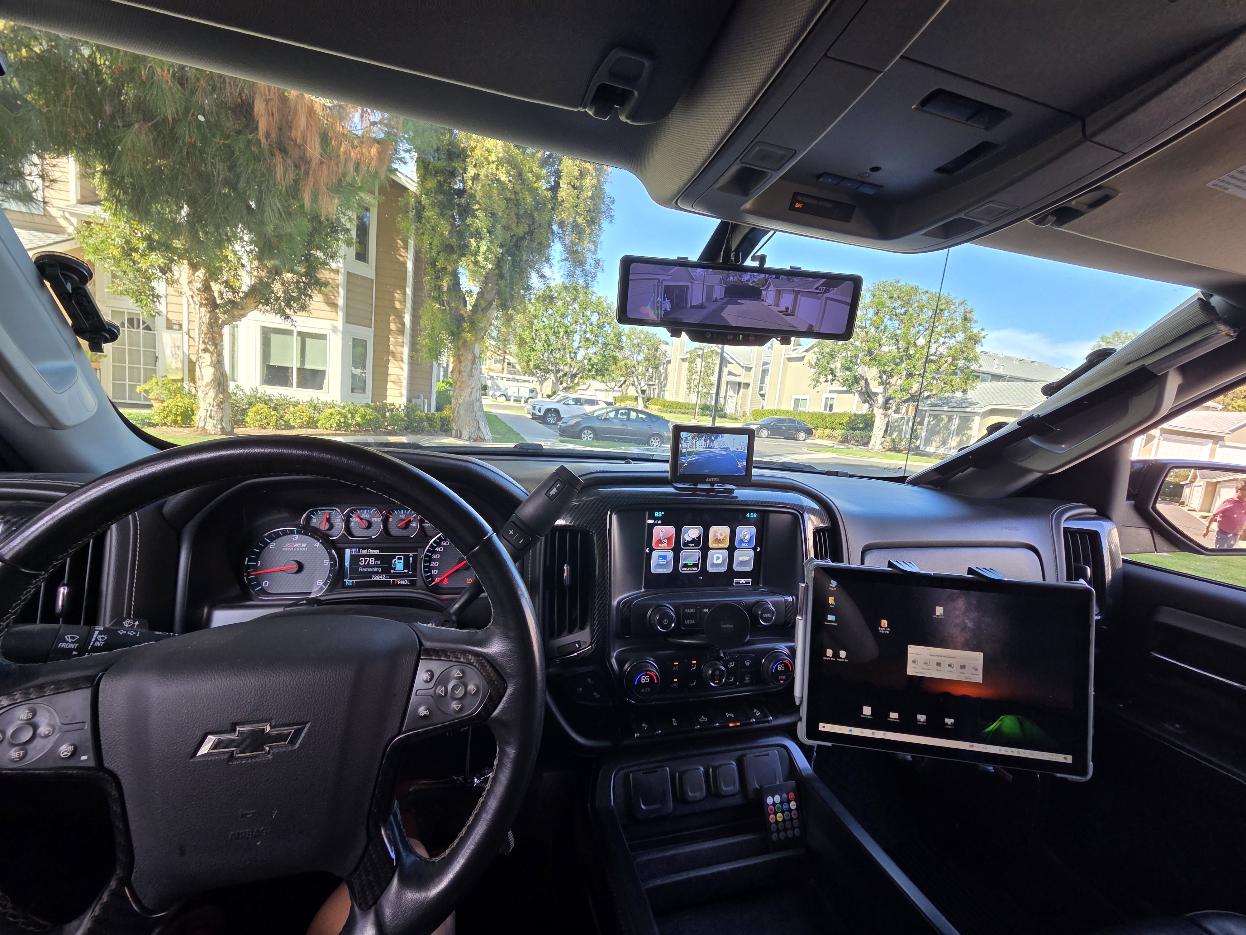 Used 2018 Chevrolet Silverado 1500 LTZ Z71 w/ LTZ Plus Package AWD/4WD image 4