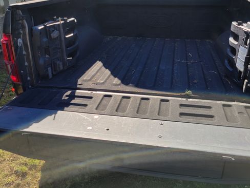 Used 2018 Ford F150 Raptor w/ Equipment Group 802A Luxury image 13