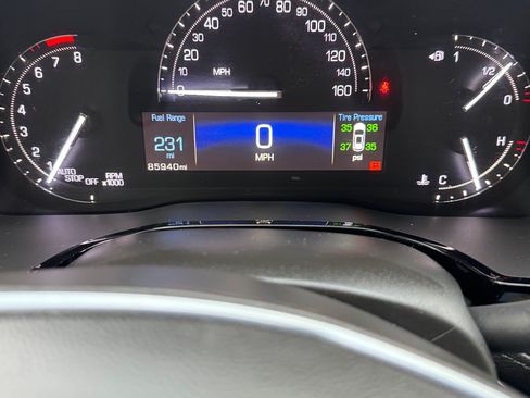 Used 2019 Cadillac XT5 AWD image 7