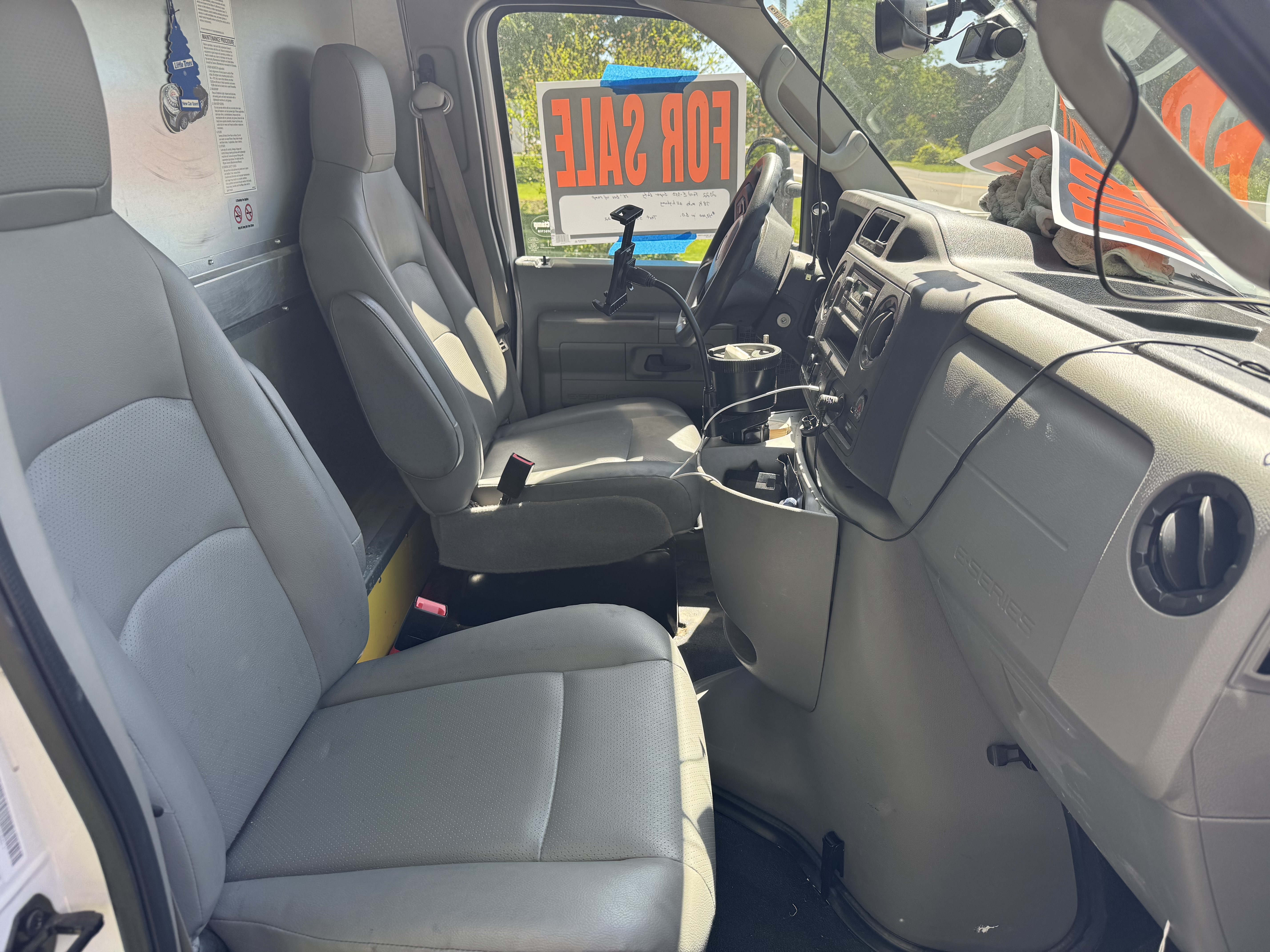 Used 2022 Ford E-350 and Econoline 350 Super Duty w/ Power Windows & Locks Group RWD image 9