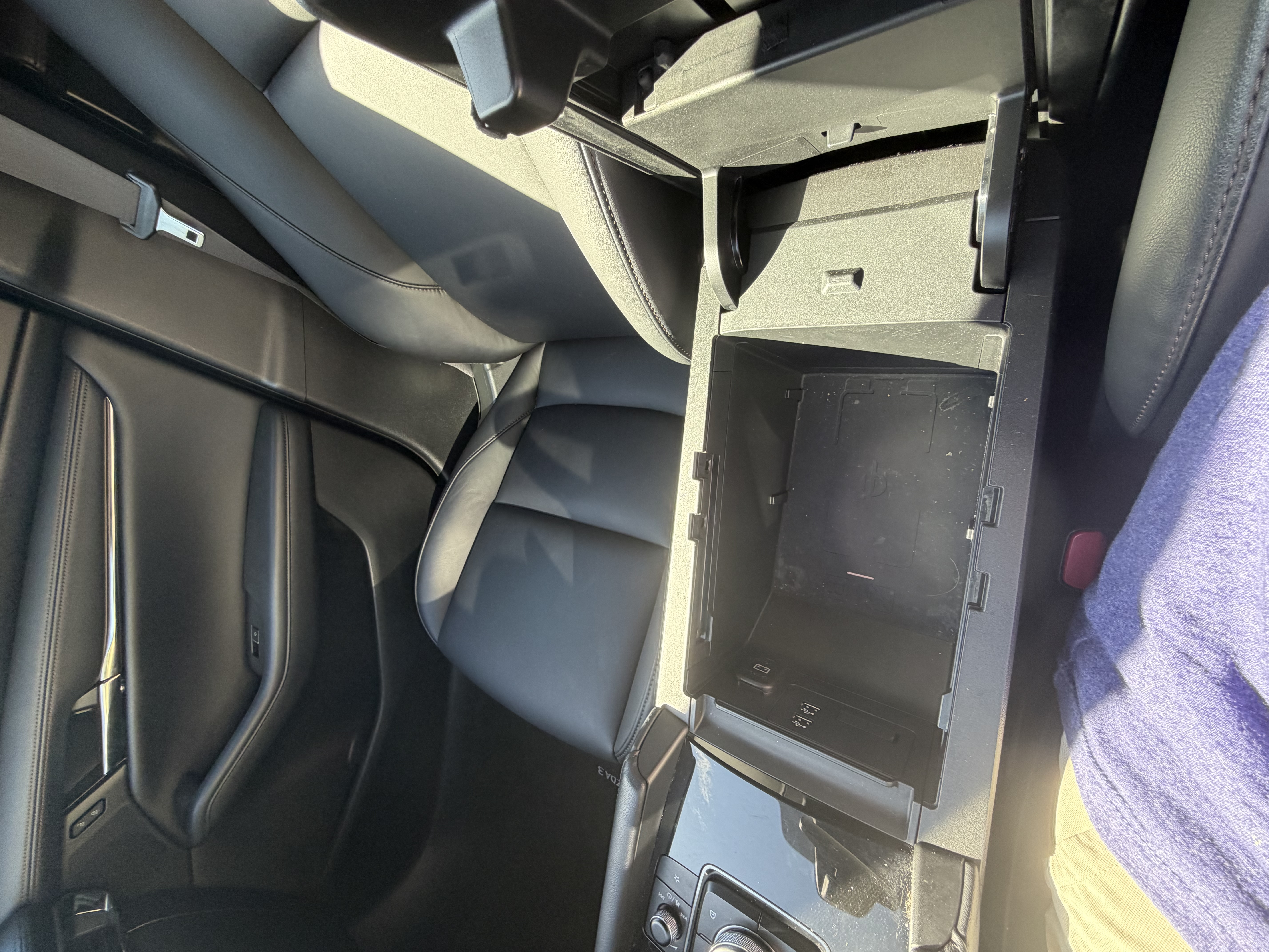 Used 2022 MAZDA MAZDA3 s FWD image 12