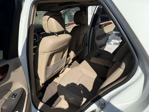 Used 2014 Mercedes-Benz ML 350 2WD image 11