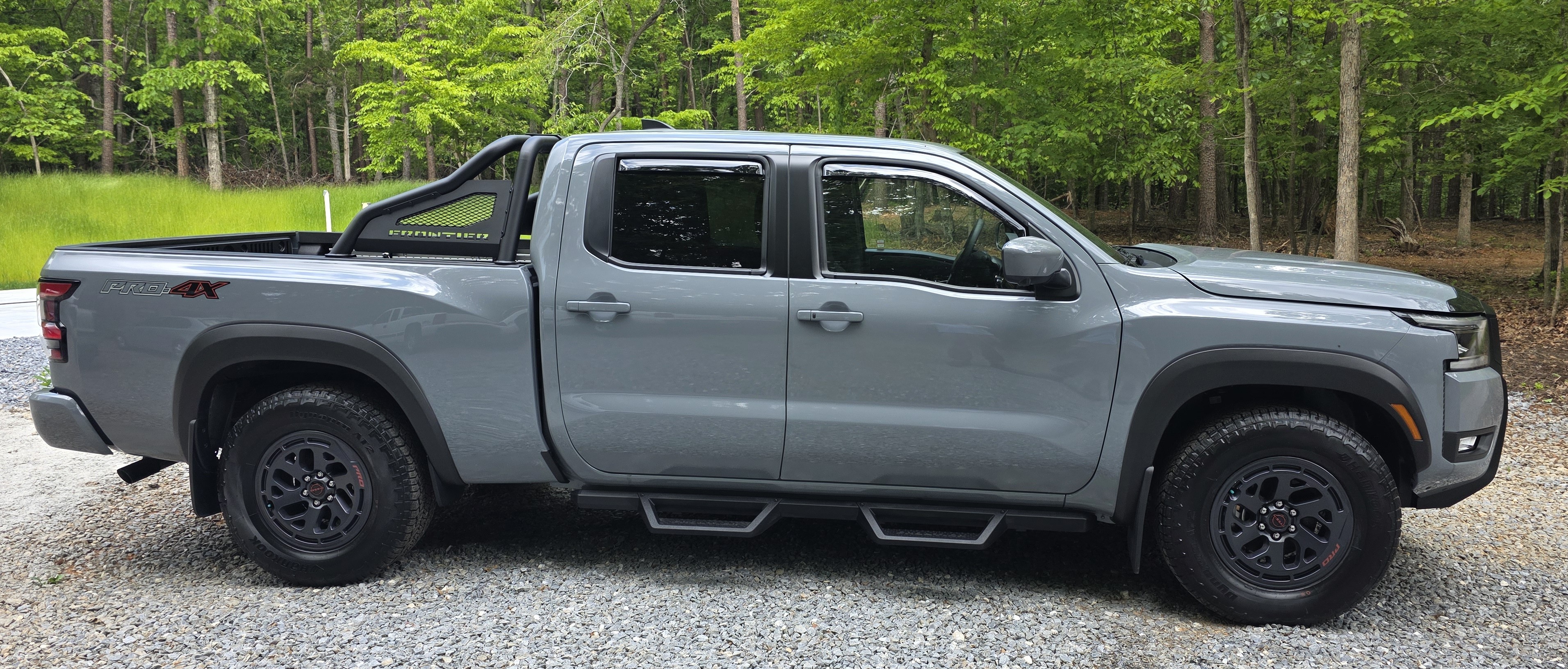 Used 2025 Nissan Frontier PRO-4X w/ Pro Premium Package AWD/4WD image 2
